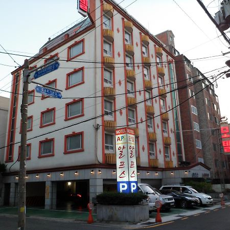Alps Motel Busan Eksteriør billede