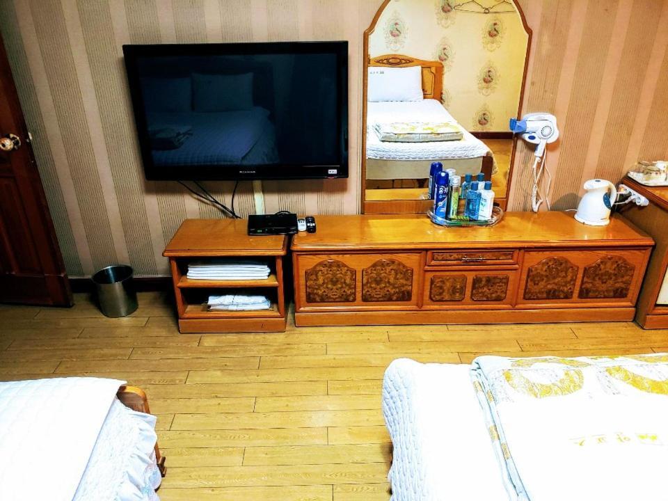 Alps Motel Busan Eksteriør billede